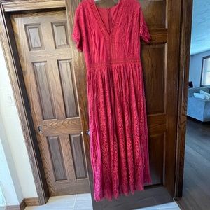 burgundy lace maxi dress
